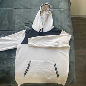 Medium Mens Hollister Hoodie